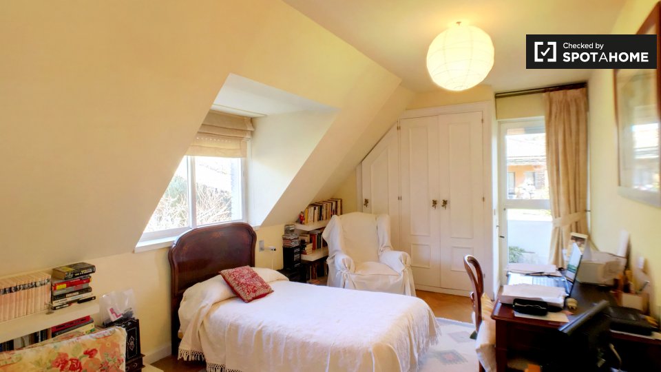 Double room Madrid, 4 beds, 300m² — photo 1