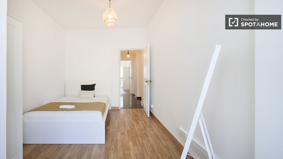Double room Lisbon, 9 beds — photo 2