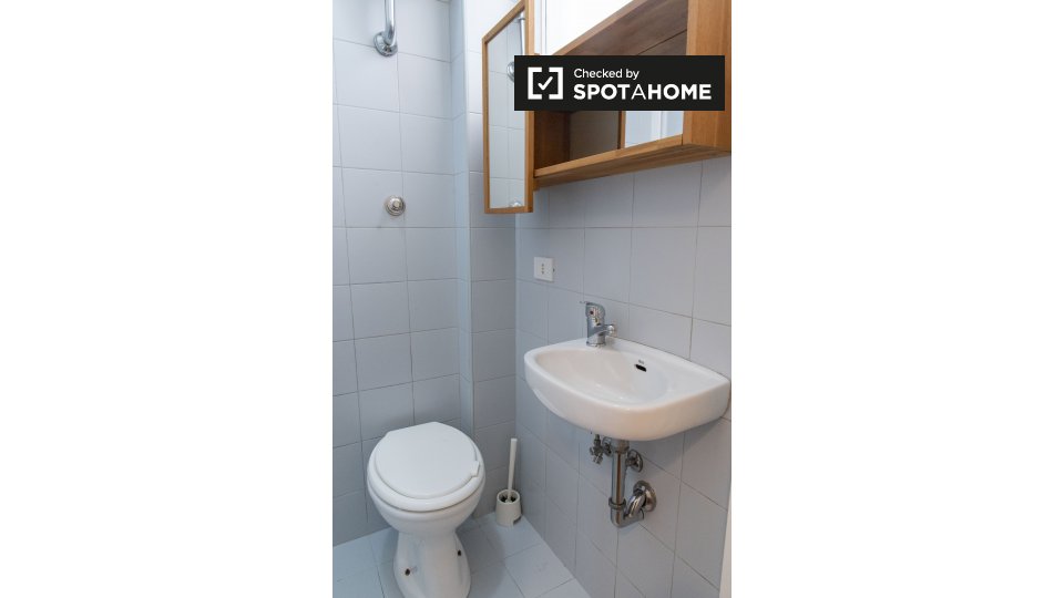 Double room Rome, 5 beds, 140m² — photo 13