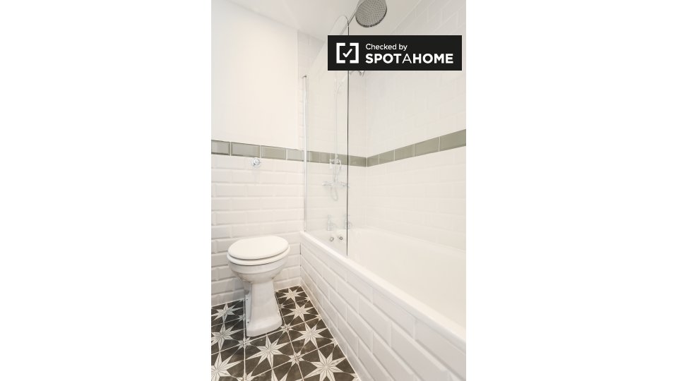 Apartment London, 1 bed, 40m² — photo 11