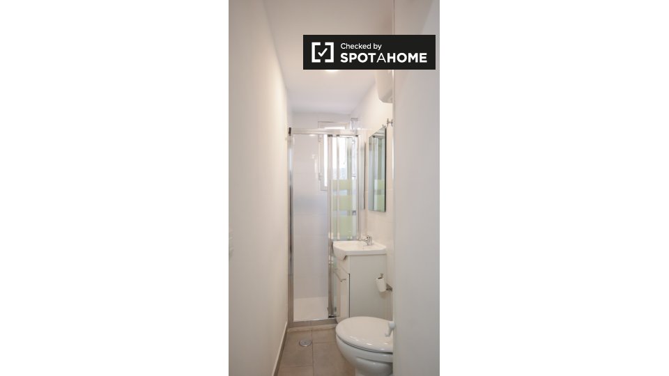 Double room Madrid, 5 beds — photo 16