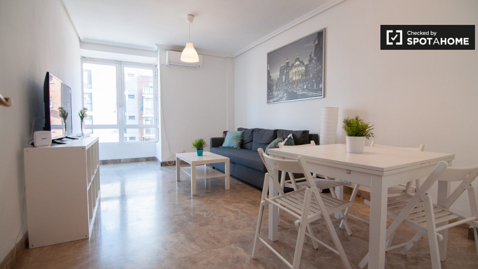 Apartment Madrid, 1 bed, 50m² — photo 1