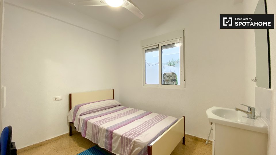 Double room Valencia, 4 beds — photo 1