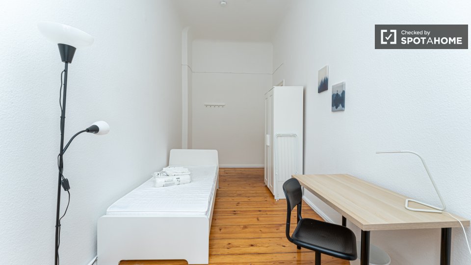 Double room Berlin, 5 beds, 104m² — photo 1