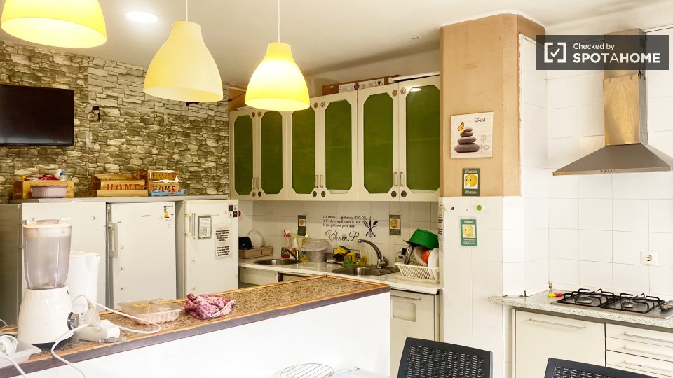 Double room Lisbon, 20 beds — photo 18