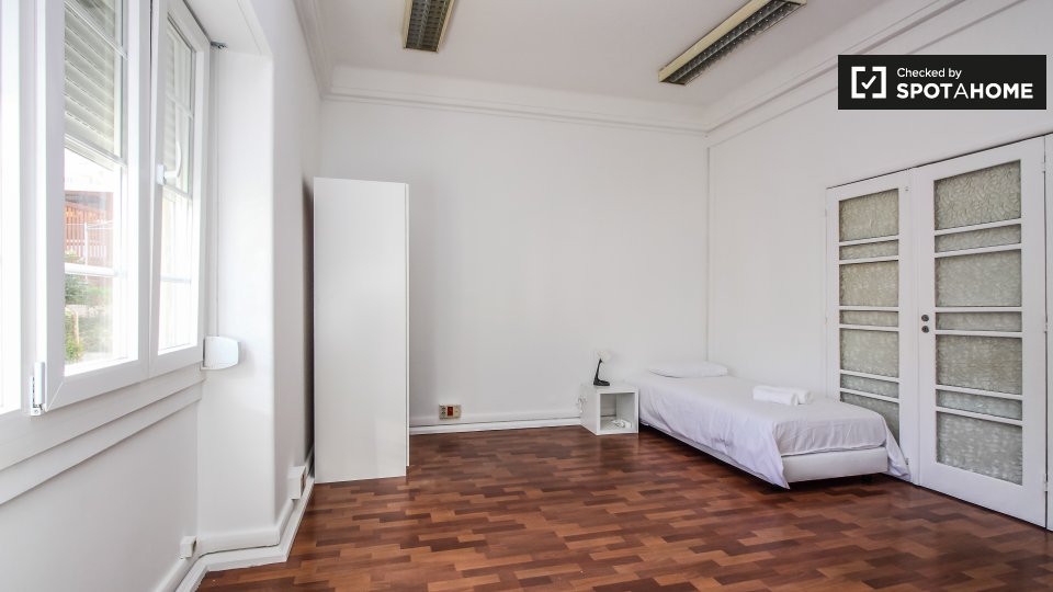 Double room Lisbon, 11 beds — photo 3