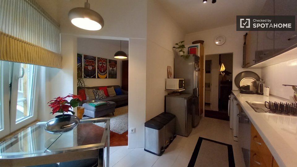 Apartment Lisbon, 2 beds — photo 19