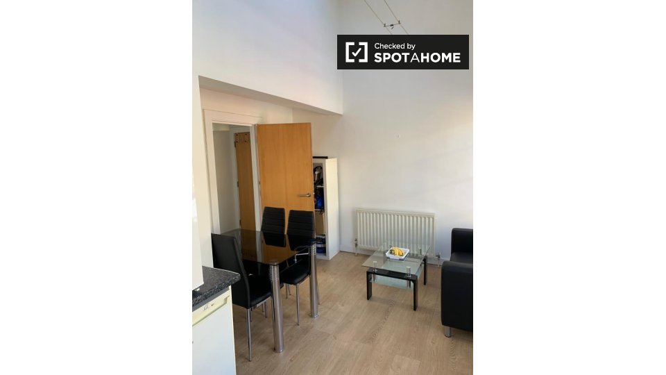 Apartment London, 2 beds, 70m² — photo 1