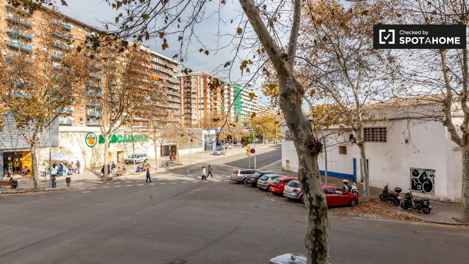 Double room Barcelona, 5 beds, 100m² — photo 3