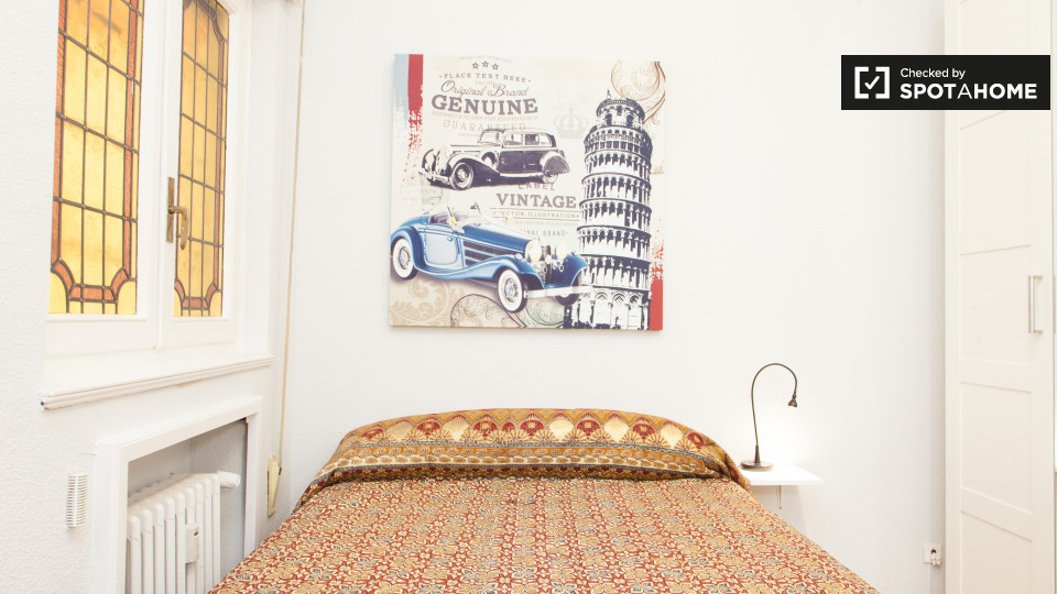 Double room Madrid, 7 beds, 199m² — photo 3