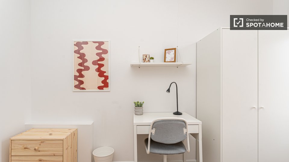 Double room Berlin, 8 beds, 146m² — photo 11