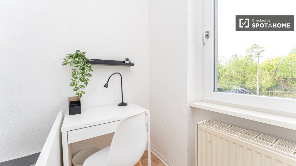 Double room Berlin, 5 beds, 84m² — photo 19