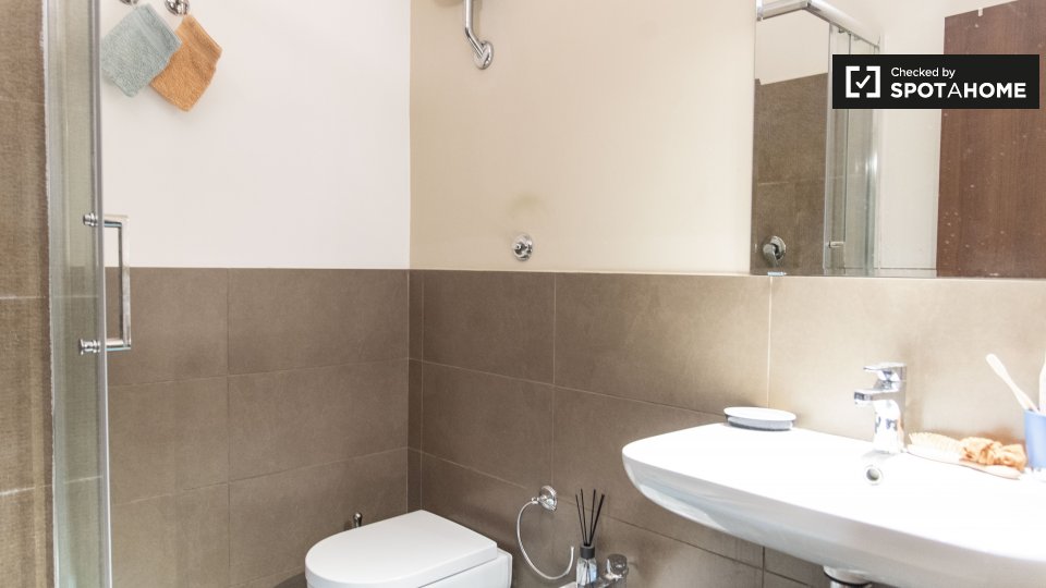 Double room Rome, 5 beds, 150m² — photo 13