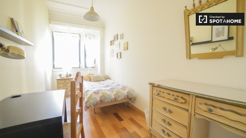 Double room Lisbon, 6 beds, 150m² — photo 12