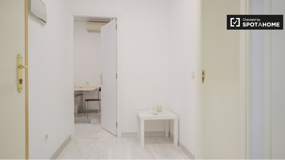 Apartment Madrid, 3 beds, 70m² — photo 17