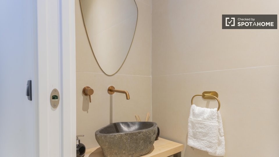 Apartment Valencia, 2 beds, 129m² — photo 29