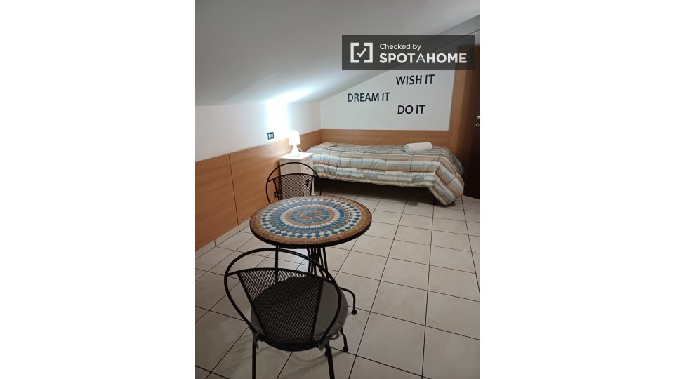 Double room Rome, 16 beds, 200m² — photo 30