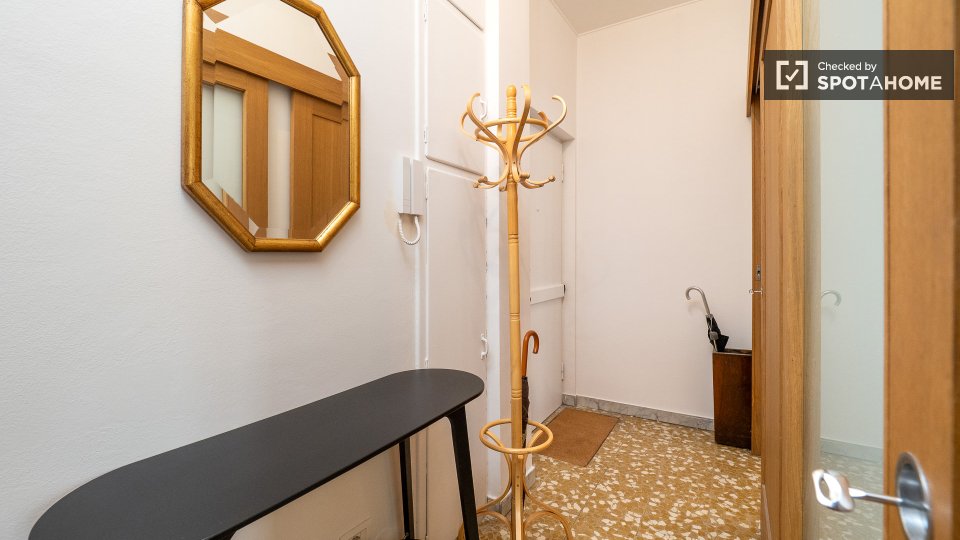 Double room Milan, 2 beds — photo 3