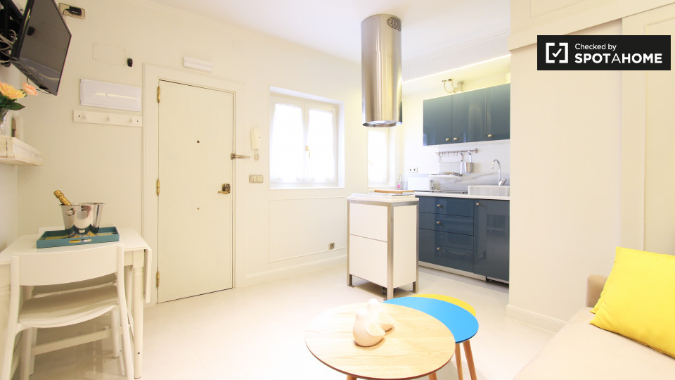 Apartment Madrid, 1 bed, 28m² — photo 2