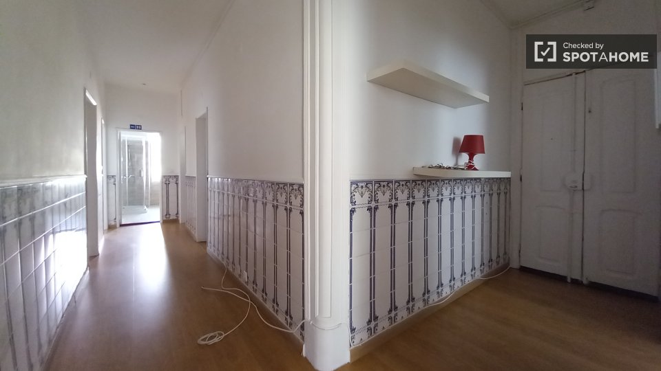 Apartment Lisbon, 3 beds, 220m² — photo 14