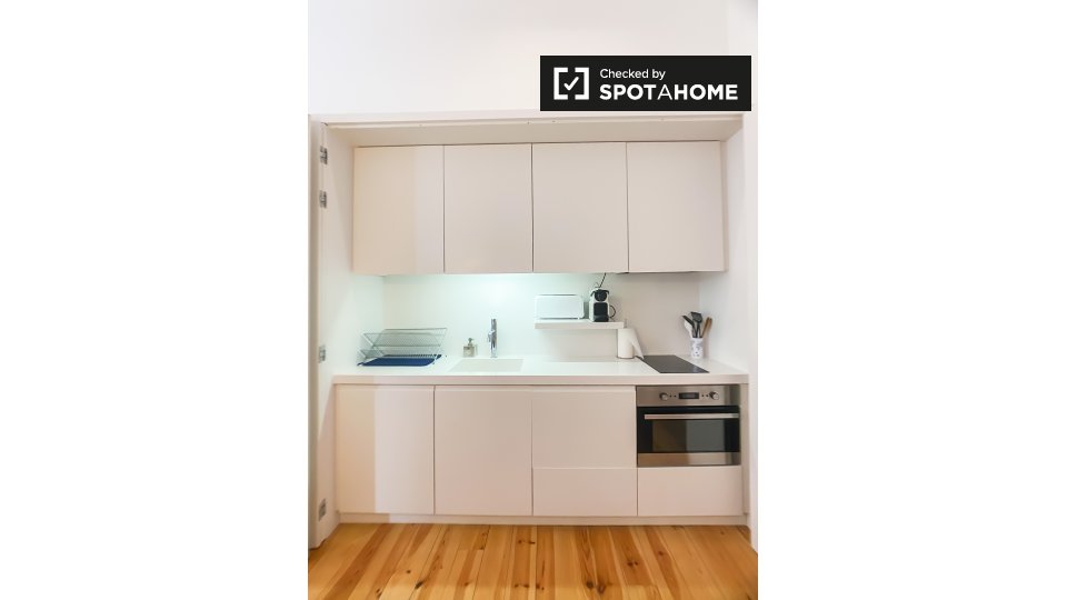 Apartment Lisbon, 1 bed, 63m² — photo 8