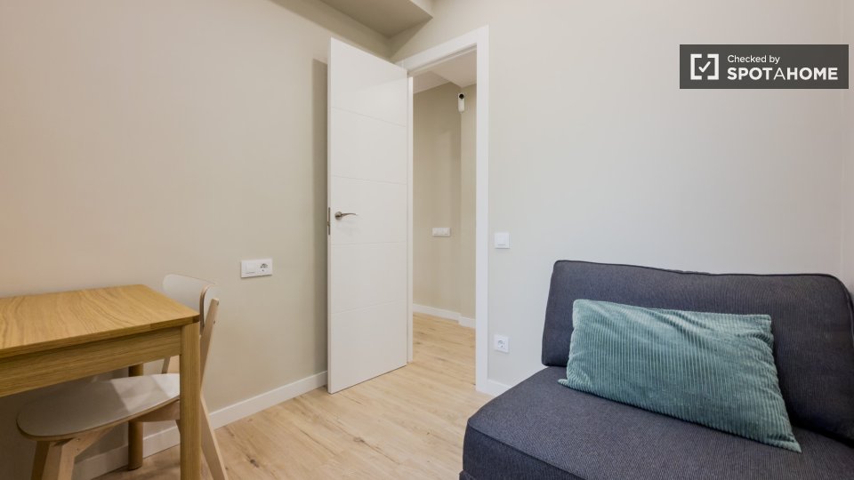 Apartment Barcelona, 3 beds — photo 16