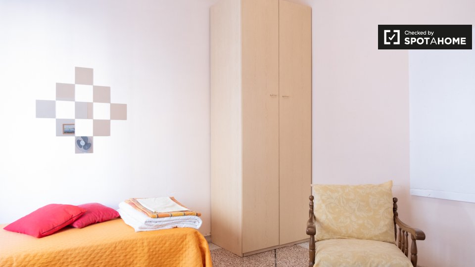 Double room Rome, 5 beds — photo 2