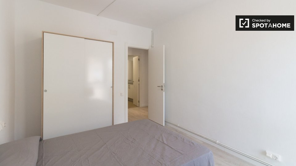 Habitaciones en alquiler en piso de 4 habitaciones en Sant Gervasi - Galv