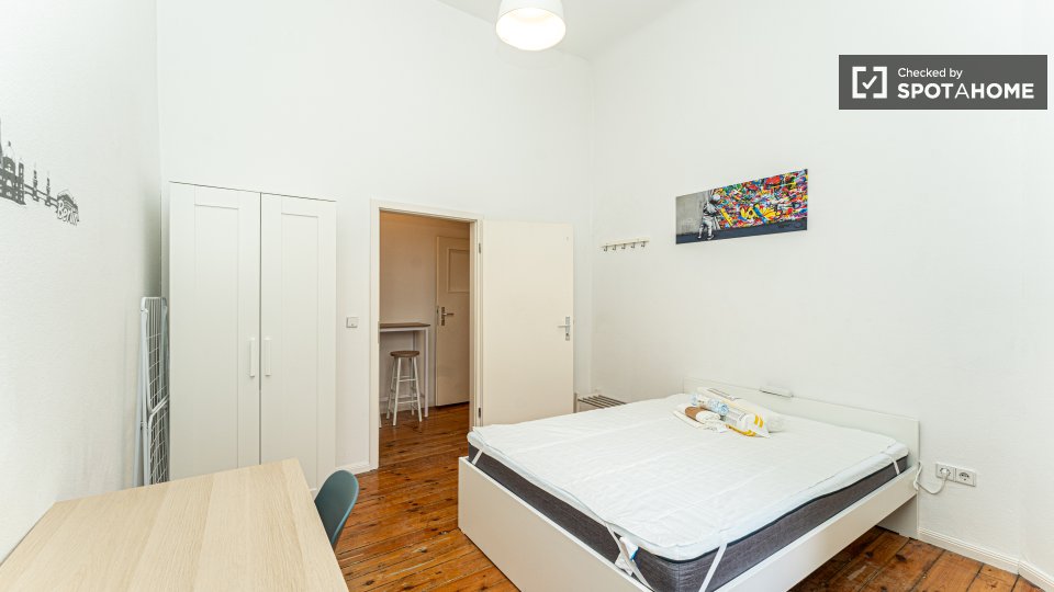 Double room Berlin, 2 beds, 62m² — photo 9