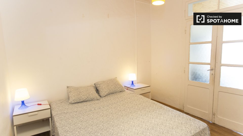 Apartment Lisbon, 5 beds, 94m² — photo 18