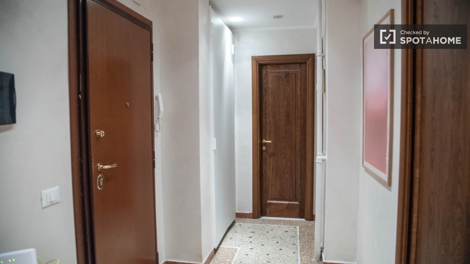 Apartment Rome, 2 beds, 48m² — photo 6