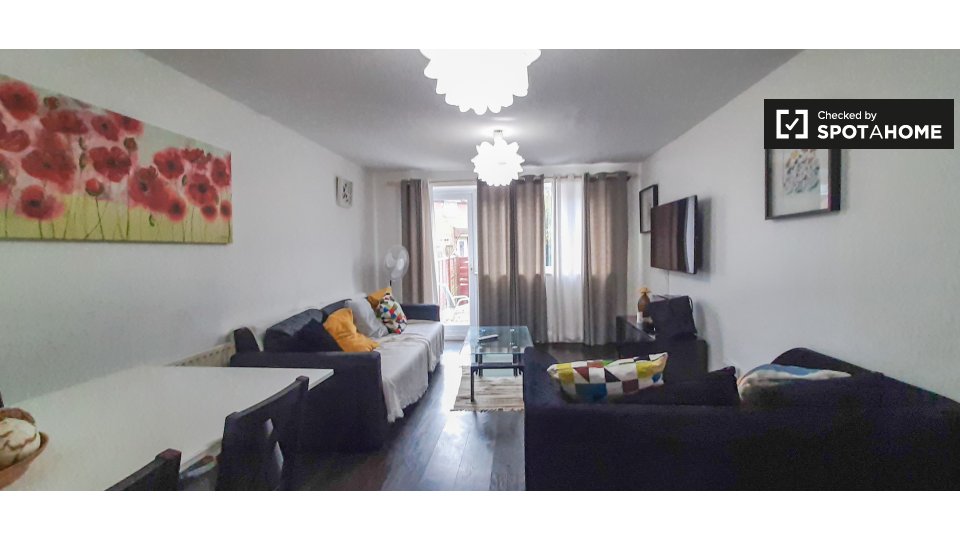 3bedroom apartment for rent in Thamesmead, London (ref 622731) Spotahome