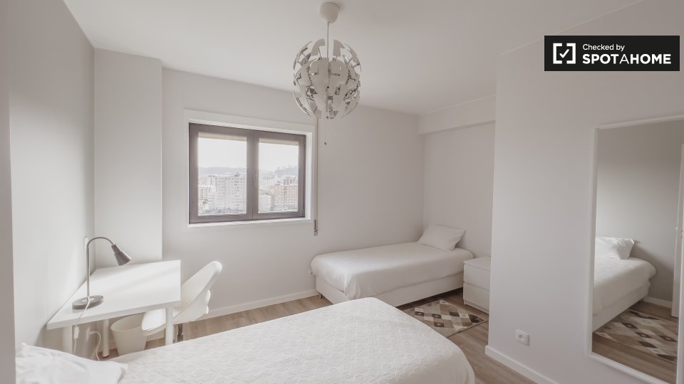 Apartment Porto, 1 bed, 59m² — photo 1