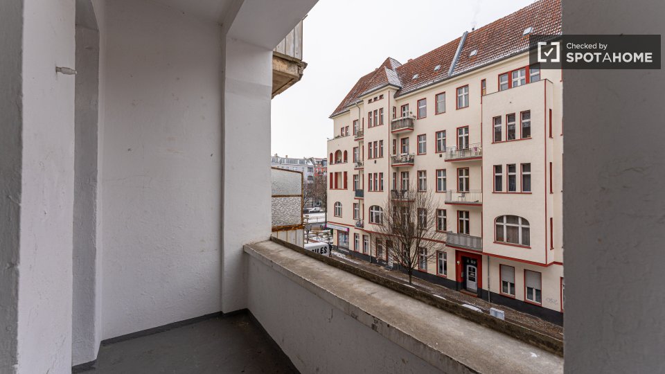 Double room Berlin, 3 beds, 68m² — photo 2