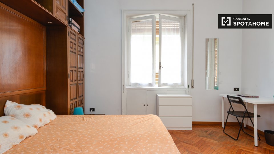 Double room Rome, 5 beds — photo 2
