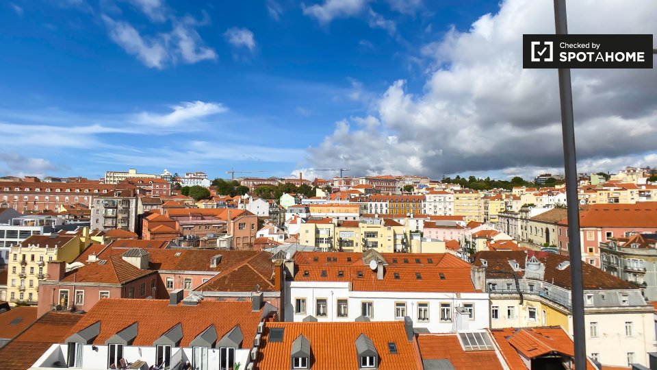 Apartment Lisbon, 2 beds, 120m² — photo 2
