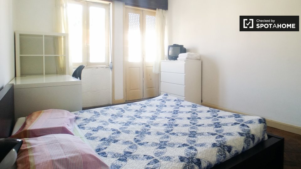 Double room Porto, 7 beds, 70m² — photo 1