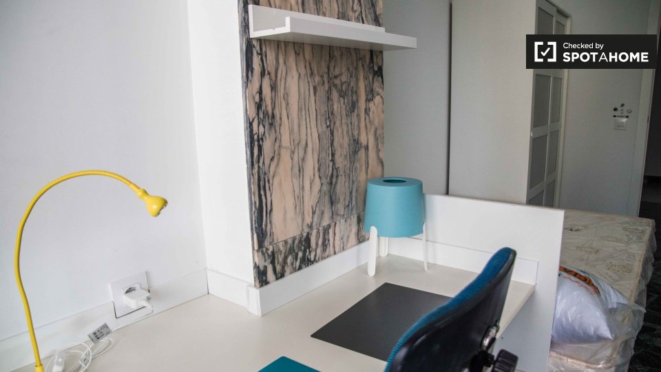 Double room Valencia, 10 beds, 300m² — photo 2