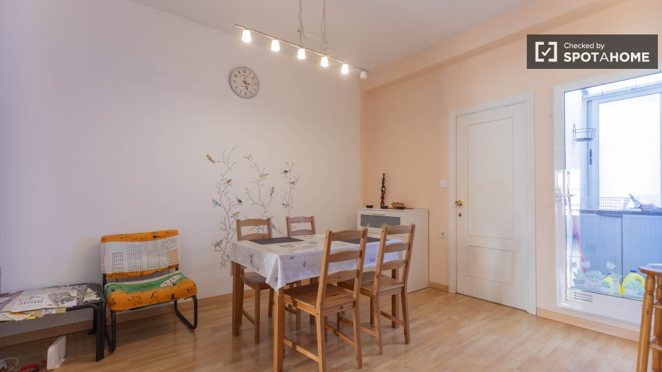 Double room Valencia, 3 beds — photo 42