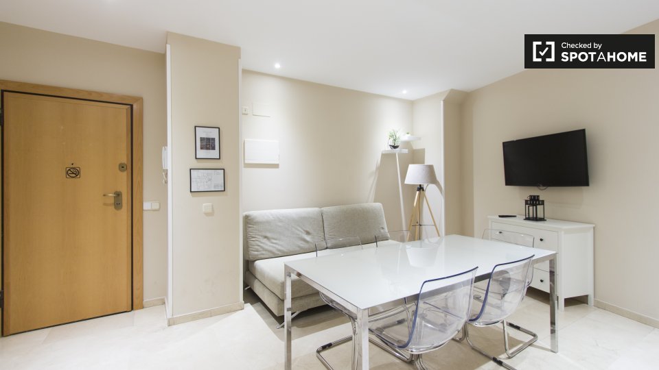 Apartment Madrid, 2 beds, 62m² — photo 1