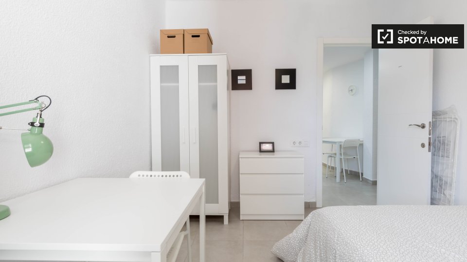 Double room Valencia, 4 beds, 100m² — photo 2