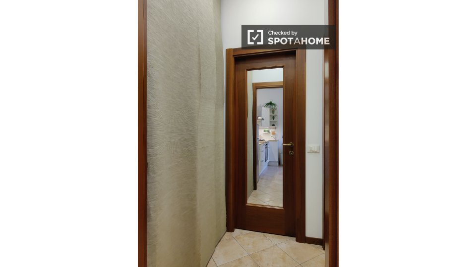 Apartment Milan, 1 bed, 49m² — photo 15