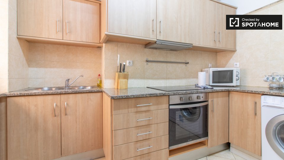 Apartment Lisbon, 2 beds — photo 8