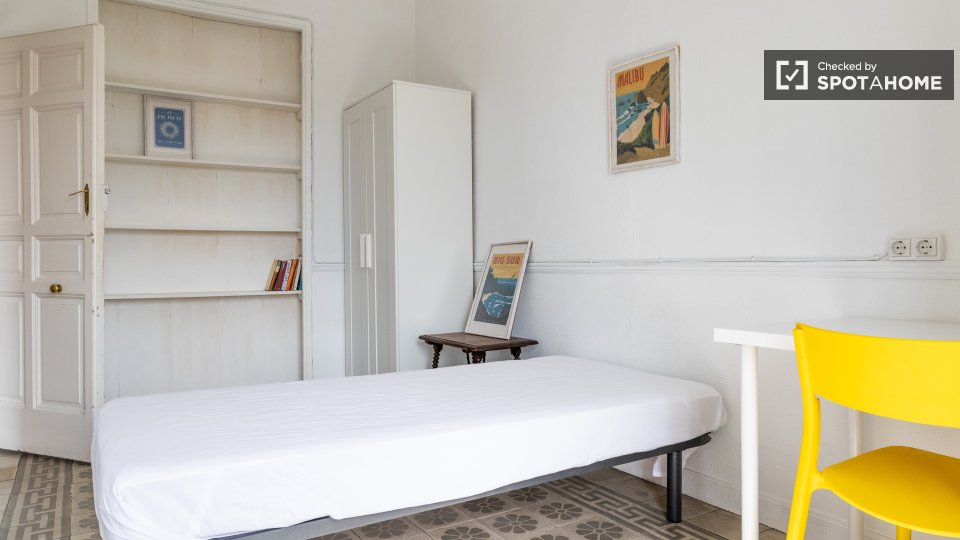 Double room Madrid, 4 beds — photo 11