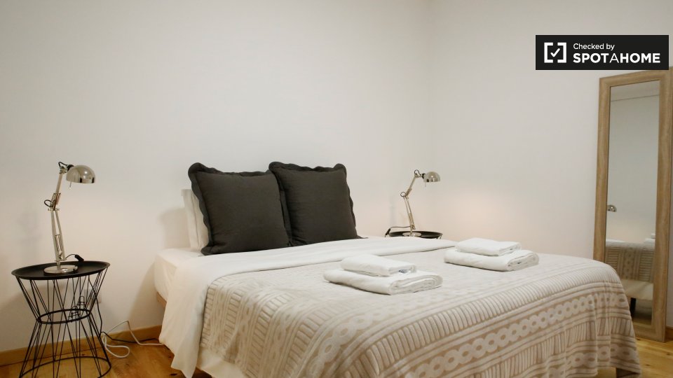 Apartment Lisbon, 2 beds — photo 16