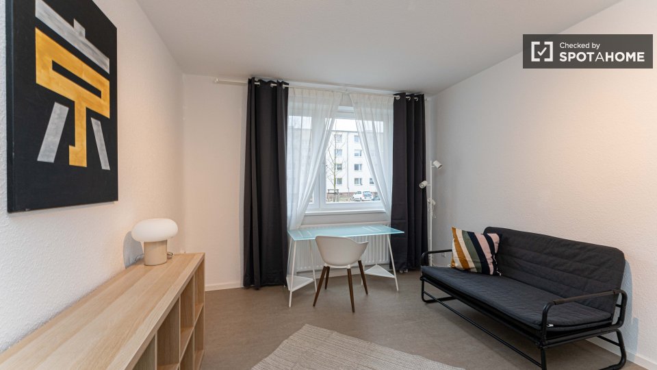 Double room Berlin, 4 beds, 66m² — photo 5