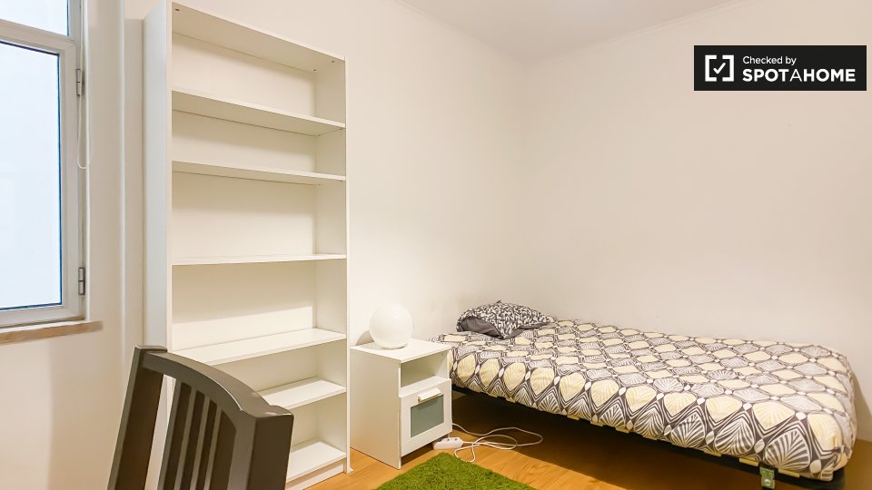 Double room Lisbon, 10 beds — photo 1