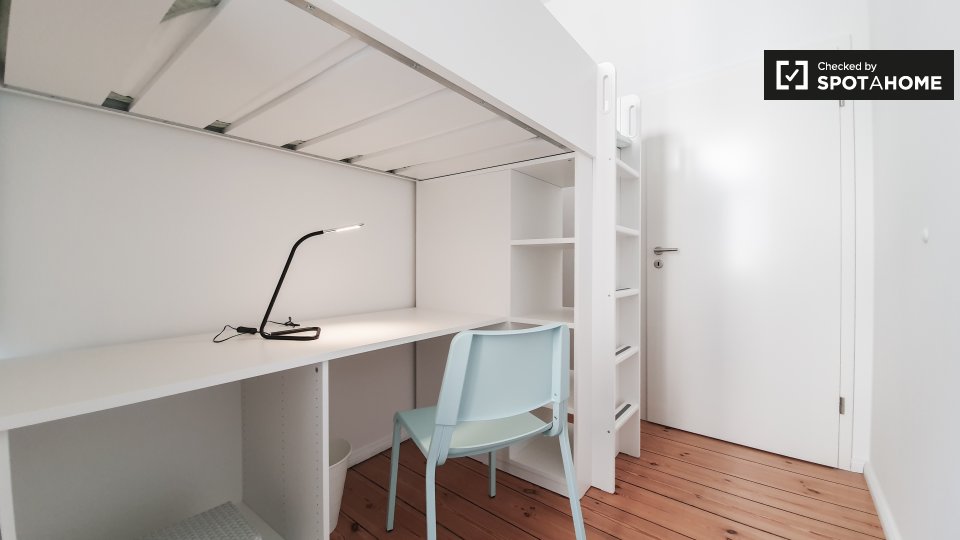 Double room Berlin, 3 beds — photo 1