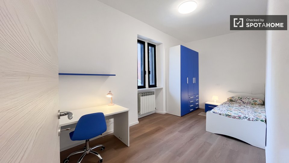 Double room Milan, 4 beds — photo 9