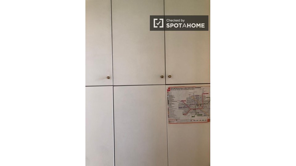 Double room Milan, 2 beds — photo 21
